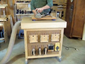 Using a downdraft sanding station for dust collection